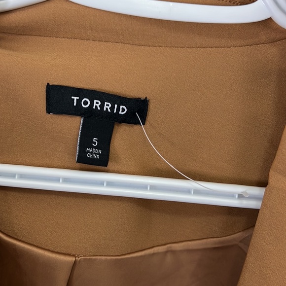 Torrid Plus Size Structured Tan Brown Blazer Size 5X - Picture 3 of 5